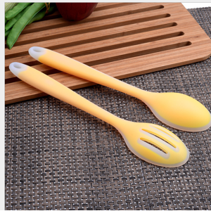 硅膠制品怎么預(yù)防發(fā)黃，硅膠制品發(fā)黃預(yù)防【行業(yè)百科】