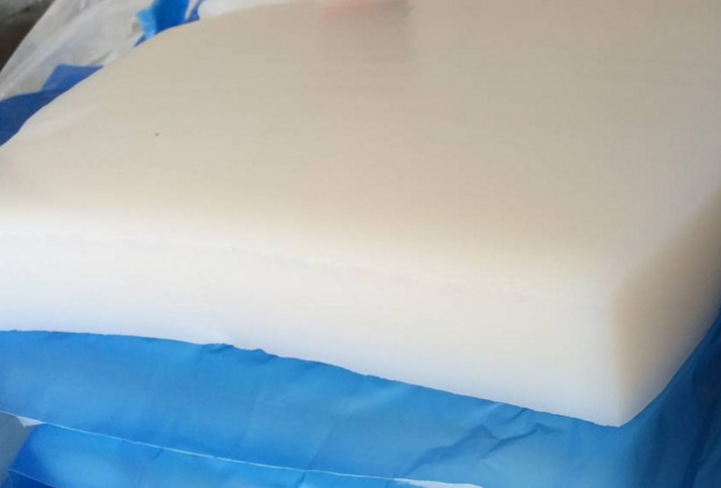 液態(tài)硅膠好還是固態(tài)硅膠好,液態(tài)硅膠和固態(tài)硅膠的區(qū)別,液態(tài)硅膠和固態(tài)硅膠的優(yōu)缺點 液態(tài)硅膠好還是固態(tài)硅膠好,液態(tài)硅膠和固態(tài)硅膠的區(qū)別,液態(tài)硅膠和固態(tài)硅膠的優(yōu)缺點