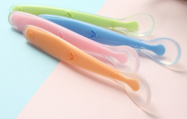 硅膠餐具安全嗎 硅膠餐具安全嗎