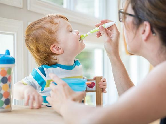 嬰兒卡通硅膠勺子生產(chǎn)廠家電話 嬰兒卡通硅膠勺子生產(chǎn)廠家電話