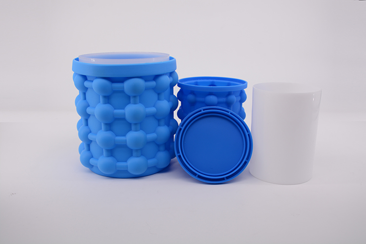 硅膠冰桶,硅膠制冰器,硅膠冰杯 硅膠冰桶,硅膠制冰器,硅膠冰杯